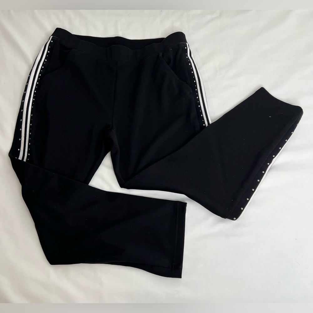 Chicos Women  Pants Black Silver embellished  loungewear Size 2R U.S. LR
